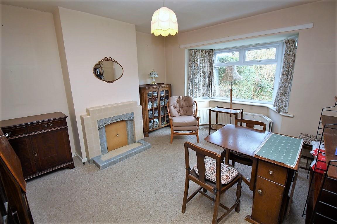 3 bed property in Hildens Drive, Reading